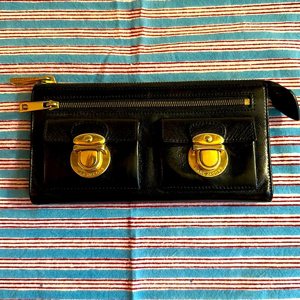 Marc Jacobs wallet